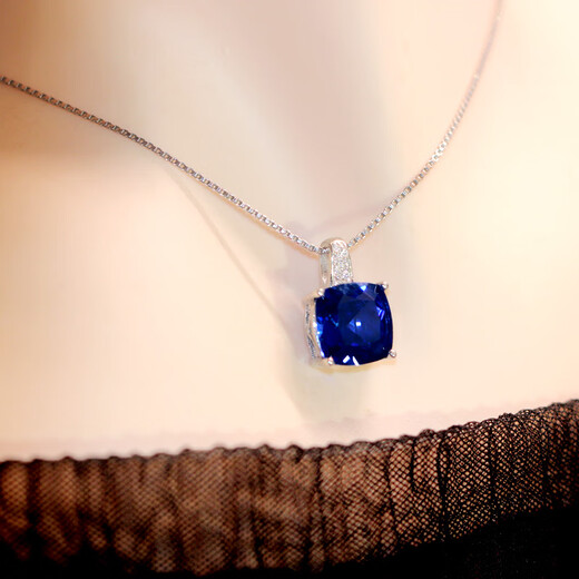 Fat Donglai same model Tanzanite sapphire square tanzanite necklace women's blue pendant pendant 925 silver platinum plated small single pendant without chain