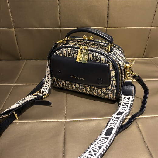 ESDS香港品牌真皮包包女包轻奢时尚贝壳包宽肩带单肩包斜挎包女士礼物 蓝色（专柜礼盒套装）