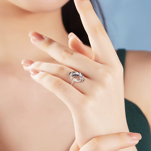 Yuan Shengfu's new PT950 fashionable peacock ring platinum ring platinum elegant shiny hand jewelry for women 2.81g