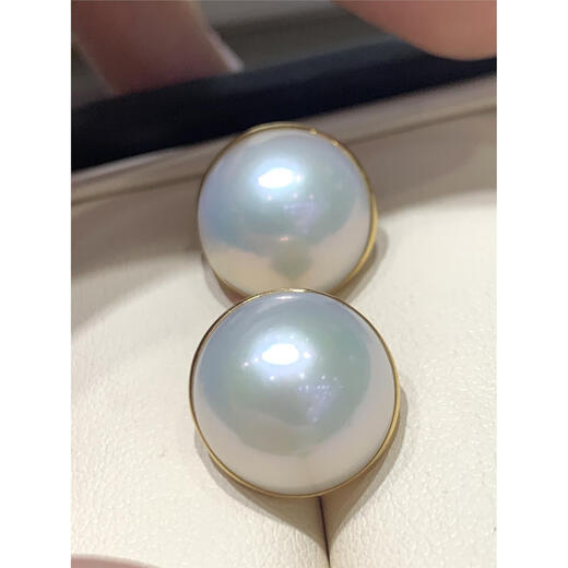 Anxuan Seawater White Mabei 13mm Pearl Necklace and Earrings Set Aurora Mirror Simple and Versatile Seawater 12-13mm Mabei Pearls