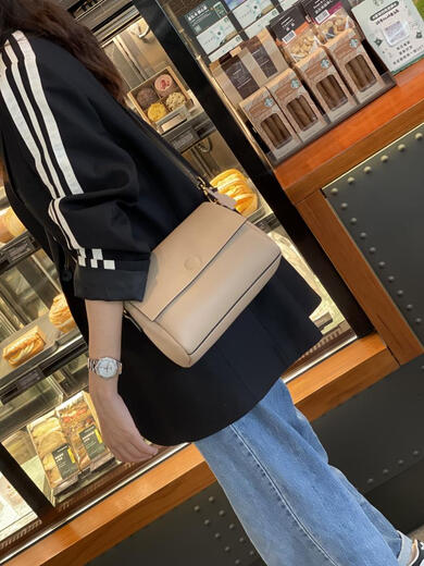 Tushky Genuine Leather Women's Bag Summer 2025 Nuevo moderno de moda Bolso de la parte superior del hombro Capacidad de la cabeza de vaca