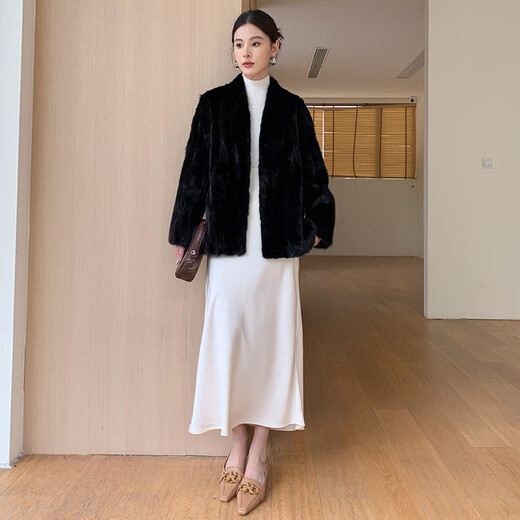 Aoerrun Haining imported 2025 new mink fur coat for women mink fur young style fashionable V-neck black M 90-110Jin Jin is equal to 0.5 kg