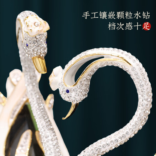 Falaiju Practical Crystal Swan Ornamente für ein jahrhunderteales Hochzeitsgeschenk für ein frisch verheiratetes Ehepaar für eine Freundin für ein maßgeschneidertes Hochzeitsgeschenk für hundert Jahre.