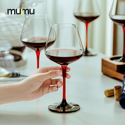 MUMU crystal high-end tumbler rotating red wine decanter home light luxury high-end red stem red wine glass set