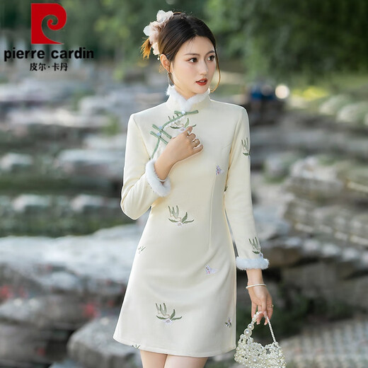 Pierre Cardin velvet thickened embroidery 150 small a version improved cheongsam 2025 winter new long-sleeved literary youthful style beige embroidery suede plus velvet M 85-95Jin Jin is equal to 0.5 kg
