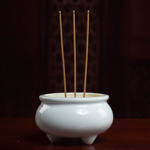 Ceramic incense burner for household Buddha, front line incense stick, incense for Buddha, incense burner, Buddhist temple, worship supplies, D18-05C three-legged incense burner, white porcelain, large size
