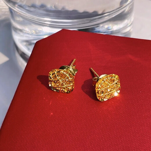 Putino's new sparkling sugar cube earrings gold brushed flower earrings 999 full gold fashionable earrings for your girlfriend brushed small sugar cube earrings