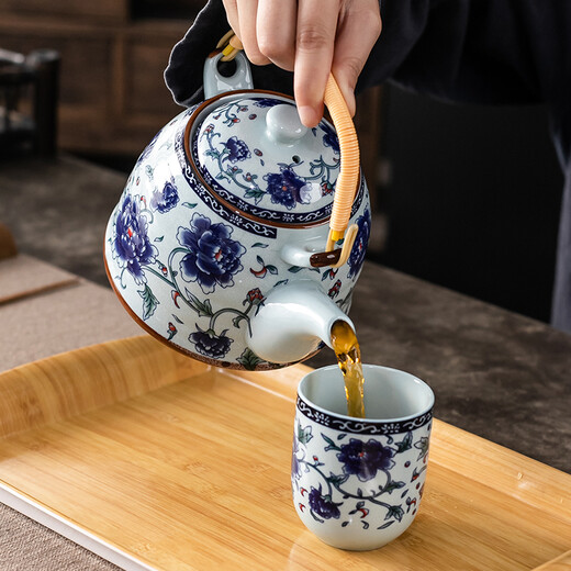 Tang Yao retro large teapot handlebar set one pot two cups single pot household large ceramic teacup herbal teapot large capacity handlebar teapot - blue peony (one pot four cups)