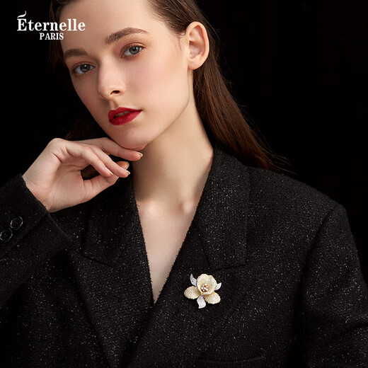 Eternelle French eternal original design camellia brooch high-end luxury temperament corsage female birthday gift