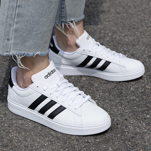 阿迪达斯 （adidas）男鞋秋冬款皮质轻便低帮舒适休闲鞋时尚百搭板鞋青年圆头运动鞋 GW9195/三条纹彰显品牌 40