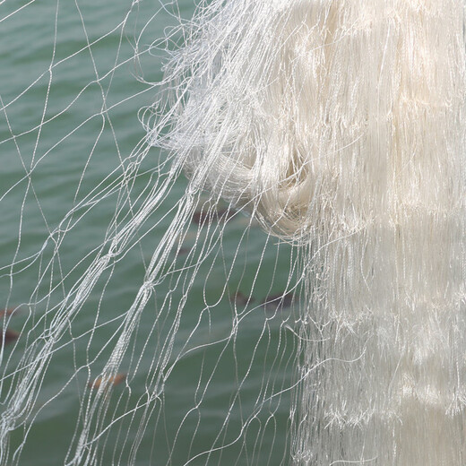 Fenglingwang nylon wire fishing net three-layer sunken net thickened handmade fish net durable net big fish wire mesh fish net fishing net sticky fish 1.4 meters high 22 meters long three-layer 3-finger sunken net