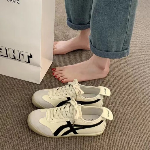 Huili Forrest Gump Shoes para mujeres en 2025 Nuevos zapatos blancos para zapatos de entrenamiento alemán alemanes delgados de verano.