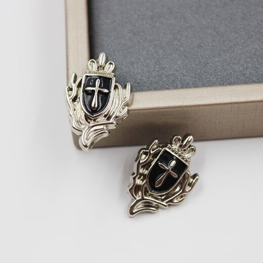 Xifei men's mini lapel pin brooch dual-purpose alloy painting oil cross crown shield brooch suit shirt accessories a pair of crown and shield