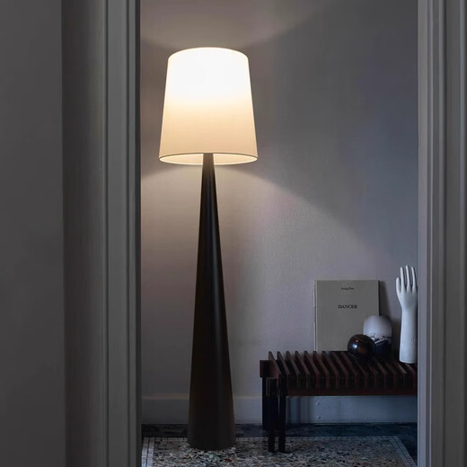 Zhongshuai Italian mushroom lamp Nordic light luxury Internet celebrity living room bedroom floor lamp designer model room famous creative standing lamp 1.7 meters three-color dimming