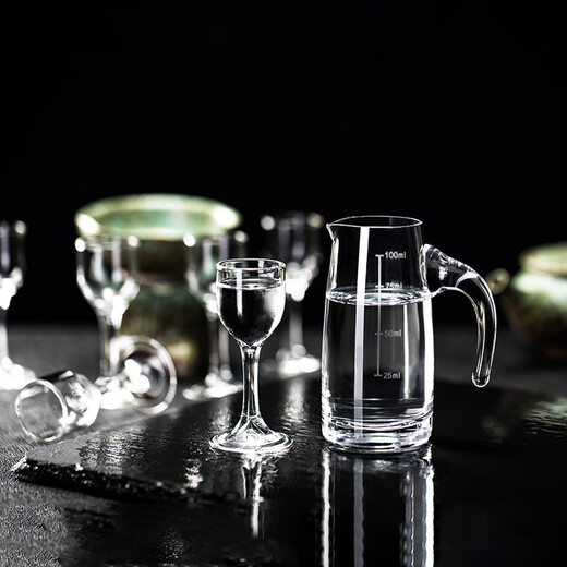 Katav white wine glass dispenser set lead-free crystal glass with graduated wine glass bullet cup Maotai cup spirit glass 1 pot 100ml + 2 cups 15ml