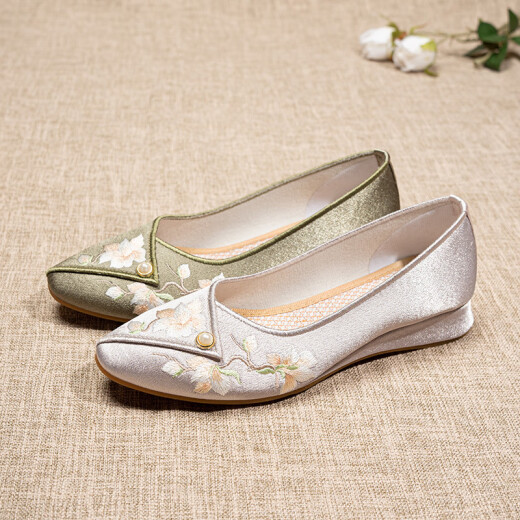 Yonghechun Komfortable Keilgestickte Schuhe elegante Mode-Frauenschuhe Anti-Rutsch alte Peking-Stoffschuhe Hanfu Mom Schuhe Cheongsam Frauen-Single-Schuhe C723-81-June Green 38 Standardnummer