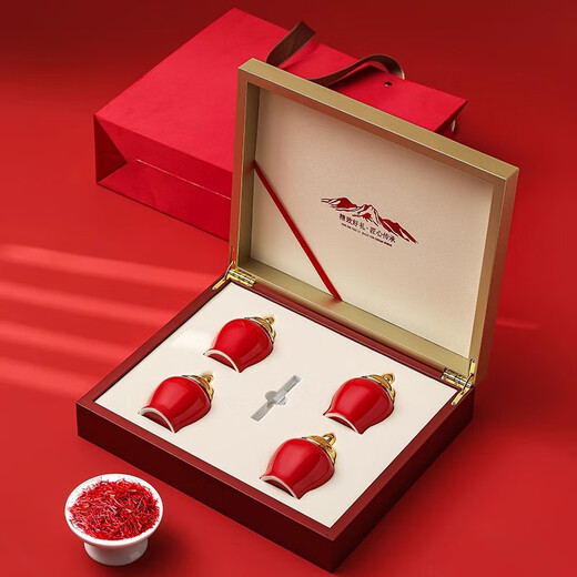 
Xinshengtang authentic saffron high-end gift box for customers and relatives to nourish and health tea practical holiday gifts for parents to meet with them. Give parents a healthy and healthy meal to have a good mood