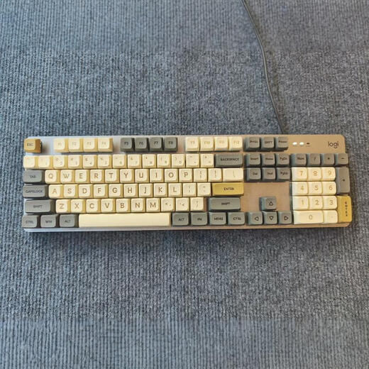 Logitech Original Logitech K845 K835 Wired Mechanical Keyboard Blue Black Tea Welle White Rücken beleuchtetes Computerbürospiel K845 9 Neue oder so schwarze Schlüsselcap