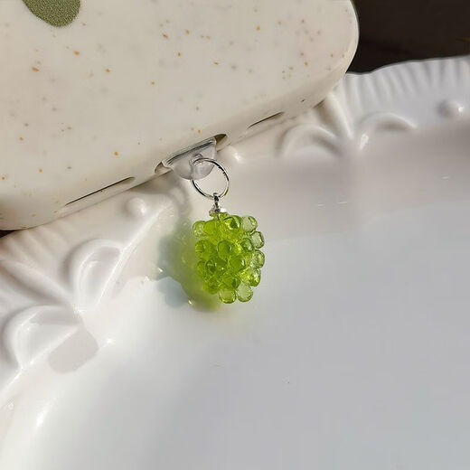 Ye Yu es adecuado para la versión transparente de un teles móviles de elevación verde, enchufe, accesorios de teléfonos móviles de moda tipo-C Android Apple a prueba de polvo Universal. La versión transparente de una serie 15 Green Lift Type-C (Enviar Anti-Per-Poss Rope) también es