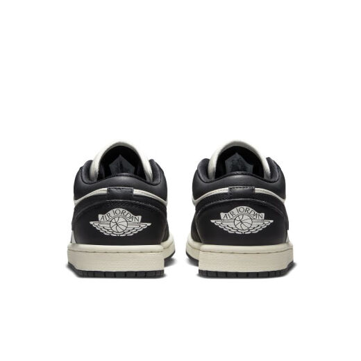 耐克（NIKE）AIR JORDAN 1 SE 女子防滑减震低帮复古篮球鞋FB9893-101 FB9893-101 39