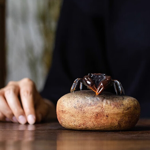 Xixi Taitai creative color-changing tea pet ornaments can raise large purple sand crabs tea play tea tray tea table Kung Fu tea set accessories Shizai Gan Crab Bafang Lucky