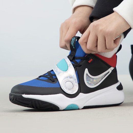 耐克（NIKE）胜道 TEAM HUSTLE D 11 SE (GS)青少年篮球鞋透气舒适休闲鞋 FJ1390-001 39