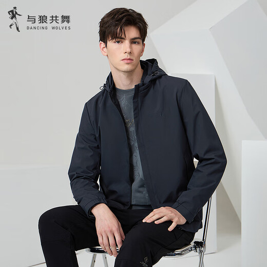 Baile con la chaqueta para hombres con la chaqueta con capucha y la chaqueta casual con capucha y la chaqueta casual de lobo [que viaja fácilmente]
