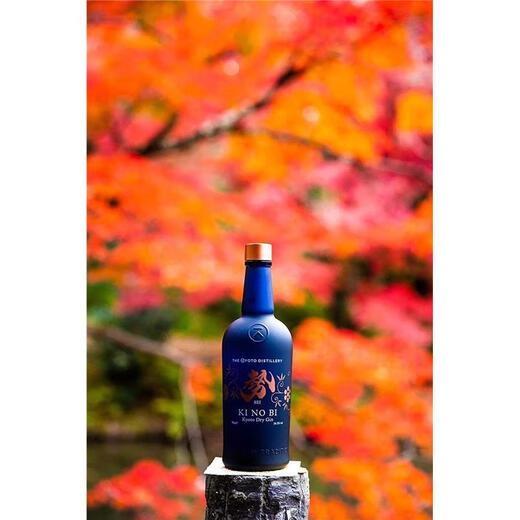 Ji Zhimei [Japan Direct Mail] Original imported from Japan Ji Zhimei (KI NO BI) Kyoto Dried Ginger Gin Wine Si Kyoto Dried Gin Wine 54% 700mL 1 bottle Gift box