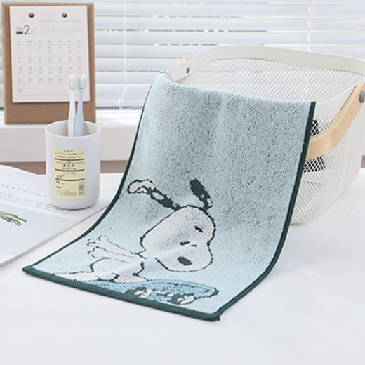 
Gold Cotton Small Towel SNT1047 Snoopy Children's Home Washing and Bathing Soft Water Absorbent Face Washing and Not Easy to Face Washing Brown 1