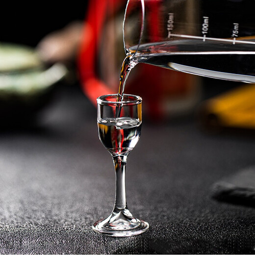 Katav white wine glass dispenser set lead-free crystal glass with graduated wine glass bullet cup Maotai cup spirit glass 2 pots 150ml + 10 cups 10ml