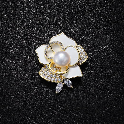 QUAMER Craft Camellia Brooch Feminine Pearl Corsage Versatile Small Fragrance Style Sweater Outerwear White One
