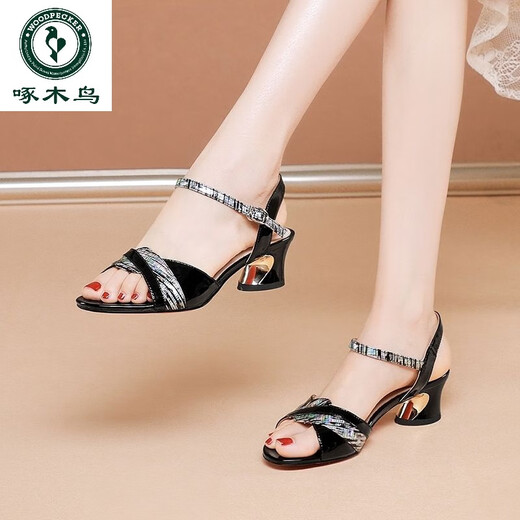 Pecker Mother's Chaussures Nouvelles sandales en cuir souple Printemps et été pour femmes Talons moyens de poisson creux Chaussures talons épais talons