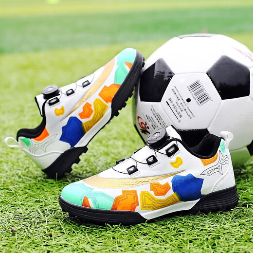 Feelaces2023 Nouveaux chaussures de football pour enfants à bouton rotatif pour garçons et enfants tf ongles cassés sans chaussures d'entraînement faucon à lacets pour femmes 9893 Nails brisés blancs 35