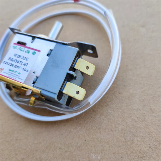 Geeignet für Konka-Kühlschrank-Thermostat WDF33 BK4Y671 Zweibeinige Temperaturerkennung Neues Kühlschalter Zubehör BK4Y641 Dreibeinige Dreibeine