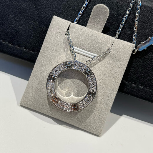 DR-FLVVS 18K gold-plated pancake necklace full of diamonds and rose gold round cake pendant 18K light luxury niche design white rose gold full of diamonds necklace