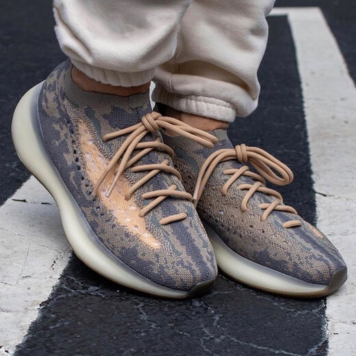 阿迪达斯（adidas）男女鞋 Yeezy Boost 380 Alien 外星人配色椰子跑步鞋休闲鞋 FX9764 棕满天星 46.5