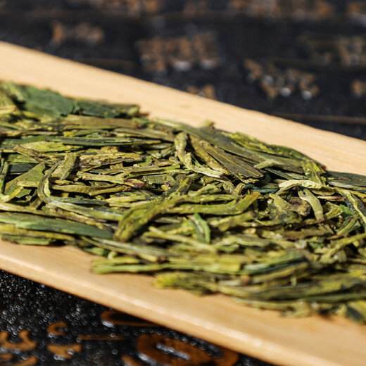 
Xihu brand new tea 2025 is on the market. Authentic rain-preserving Longjing tea spring tea green tea tea Hangzhou tea factory 30g