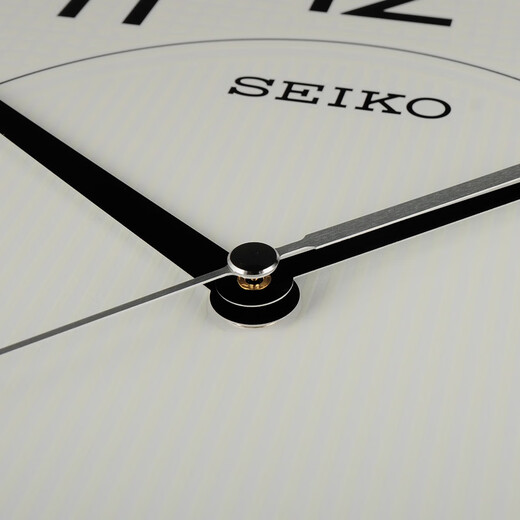 Seiko Seiko clock home punch-free wall clock 14 inches 36cm simple smart luminous living room bedroom wall clock
