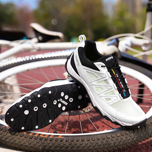 
Shangzuo (AUUPGO) lock-free cycling shoes for men in summer breathable mountain bike road bicycle shoes for women hard sole non-lock bicycle equipment shoes white and black [soled with breathable holes] 43