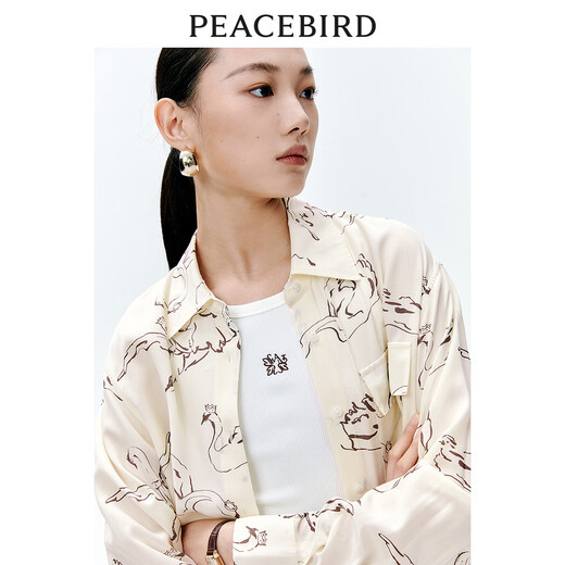 Peacebird [Gleiches Modell für Zhang Jingyi] Frauenkleidung 2024 Spring Neues Temperaturdruck Hemd A1CAE1502 Neutrales Muster s