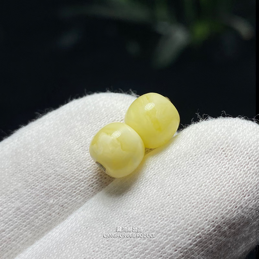 Zanghong Pavilion, Russian material, white flowers, beeswax, old type bucket beads, top beads, single beads, diamond, star, moon and bodhi text, bracelet chain, diy accessories, full wax, old type, large hole, about 10mm single