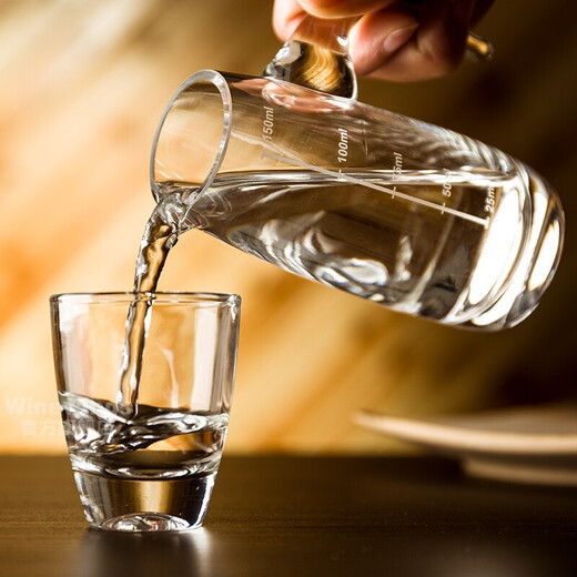 Winewings crystal glass white wine dispenser with scale red wine decanter divider jug household wine divider glass white wine wine set 1100ml wine dispenser