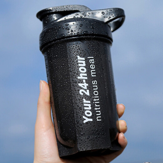 Rice shaker cup fitness sports water cup men's milkshake leak-proof stirring cup graduated cup milk tea shaker cup protein powder kettle 500ml classic black + with scale + stainless steel ball