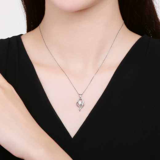 LAOLATU 999 platinum necklace for women PT950 platinum heart with you pendant Chinese Valentine's Day confession gift for girlfriend and wife PT950 platinum diamond pendant 9+4 points real diamond PT950 platinum ingot chain (as shown in the picture)