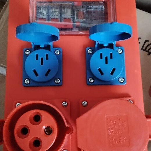 Construction site temporary distribution box electrical box three-level mobile waterproof portable 220 socket portable plug strip lucky sheep new gray four-position waterproof