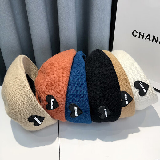 Rao Die japanische Bergen im japanischen Stil Frauen Frühlings- und Sommer-Vier-Jahreszeiten-Stil zeigt Gesicht kleine Buchstaben Liebe Label Maler Hut Internet Promi Fronthut Schwarzer Herbst- und Winterstil Durchschnittlich Größe Durchschnitts Größe 56-58