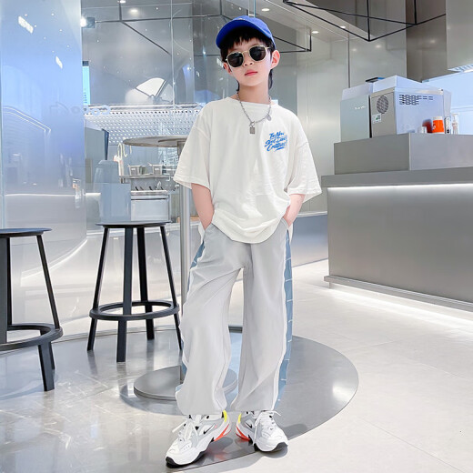 
McTicco boys sports summer suit new summer thin short-sleeved children's day gift set medium-sized children's clothes 9767 black + 5725 gradient [set] 150cm