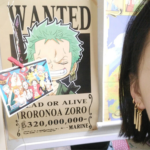 Tongrubi Zoro Ohrringe Tik Tok Tok Ohrstil Ohrringe ohne Ohr -Piercing -Ohrringe für Männer Ein Stück neuer Stil trendy und personalisierte Ohrklammern für Frauen Zoro Ohrringe E1049