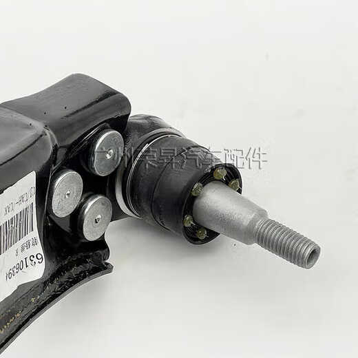 Yusenyi is suitable for the new GL8 after 17 years. The new GL8ES front wheel lower swing arm lower suspension lower arm is original. The left side of the front lower swing arm is original without packaging.