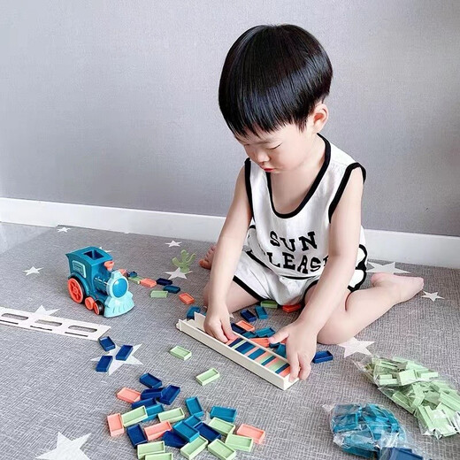 Domino Nukied Domino La entrega automática de juguetes eléctricos de trenes pequeños para niños y niñas Distribución automática de trenes pequeños eléctricos [carga] 240 tarjetas de dominó